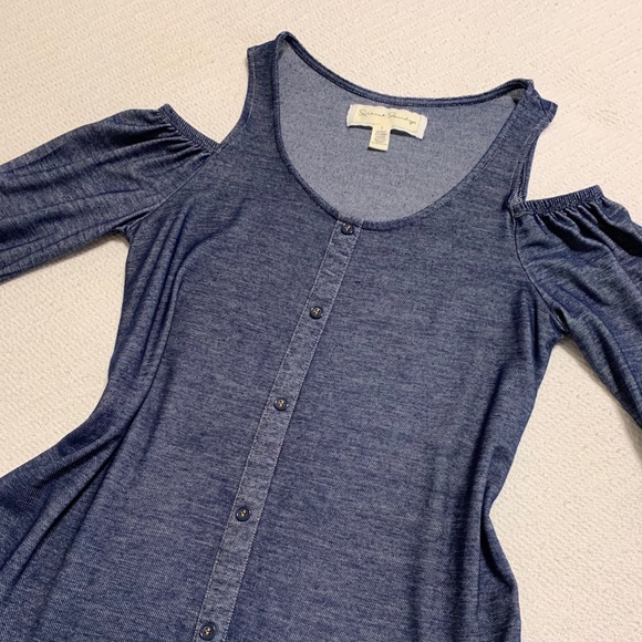 Cold Shoulder Denim Look Top NWOT - Picture 6 of 14